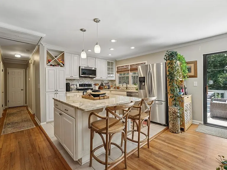2172 Jonathon Ln NE — Photo 8
