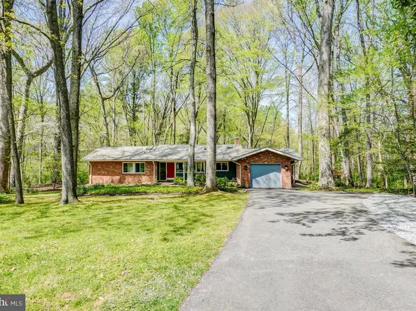 8428 Magruder Mill Ct, Bethesda, MD 20817