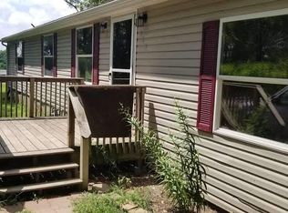 515 Snoddy St, Armstrong, MO 65230