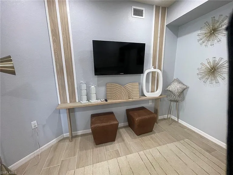 9727 Acqua Ct #418 — Photo 38