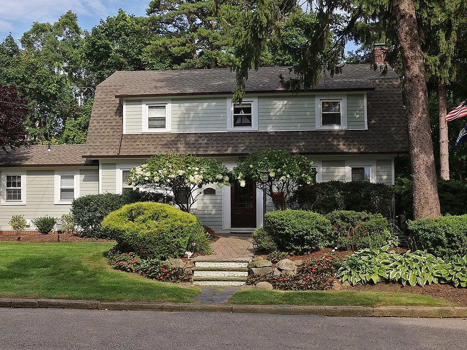 1st image of 1 Laurel Ave