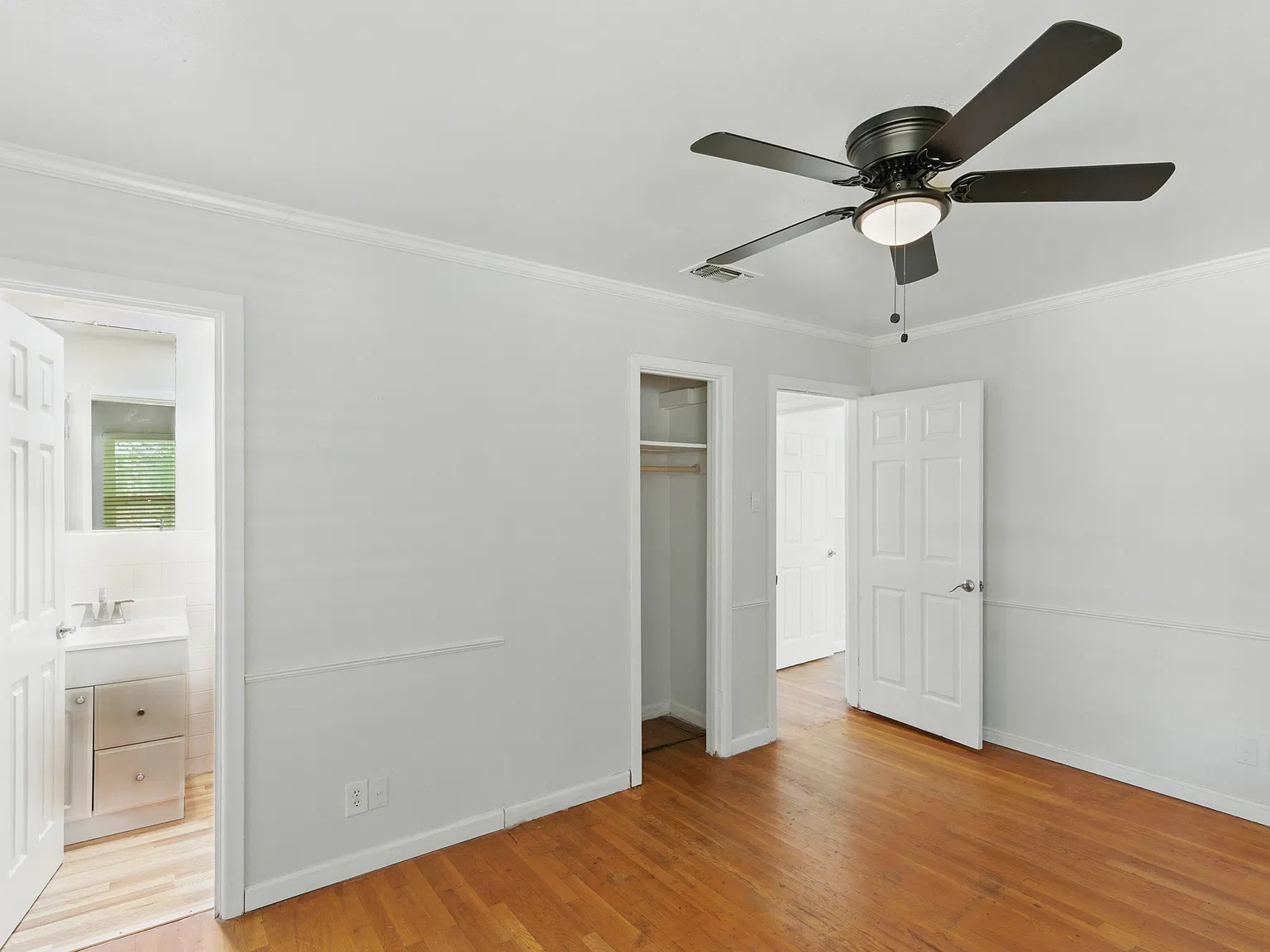 4 bed, 1514 sqft, $2,300 — Photo 4