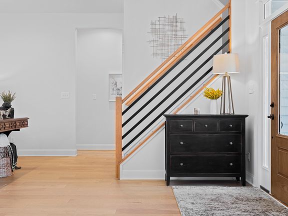 Treyburn III - Foyer