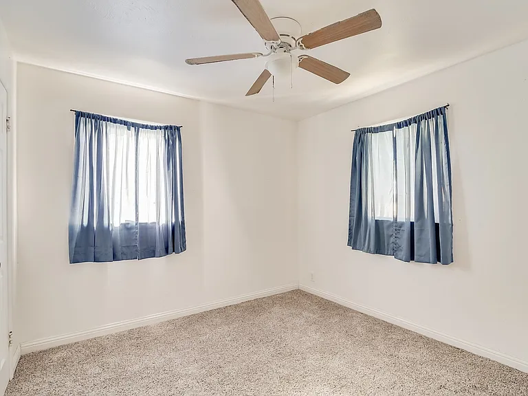 344 NW Renfro St — Photo 5