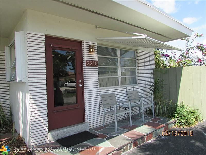 1st image of 2209 NE 11th Ave