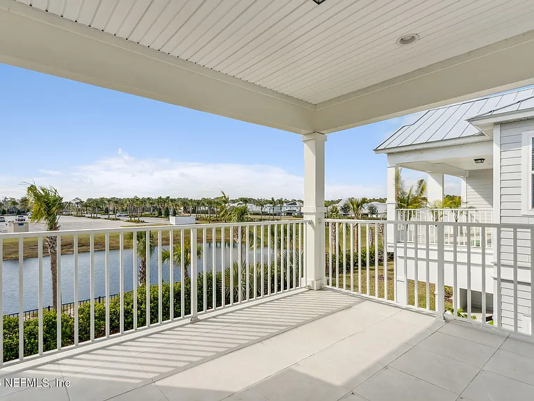571 Marquesa Cir — Photo 4