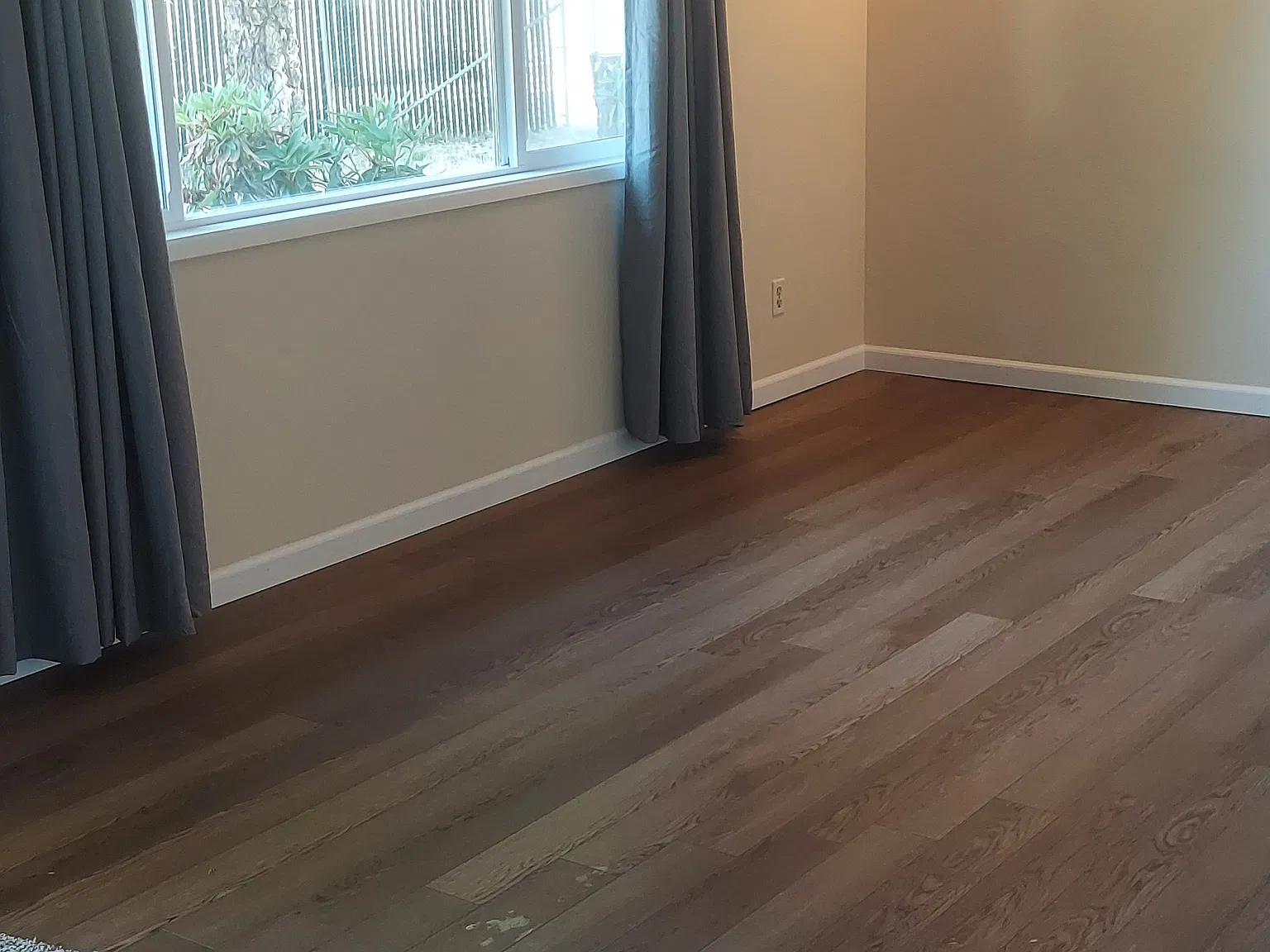 2 bed, 900 sqft, $1,800 — Photo 1