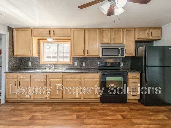 2nd image of 505 S 10th St #505