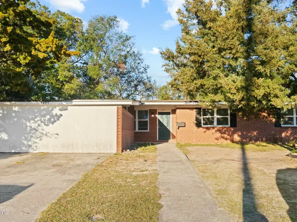 1647 TOWNSEND Boulevard, Jacksonville, FL 32211