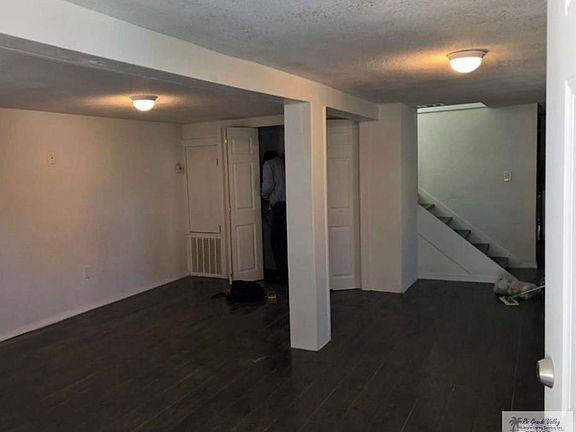 5th image of 834 D St