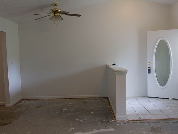 Eat in Area of Living Room