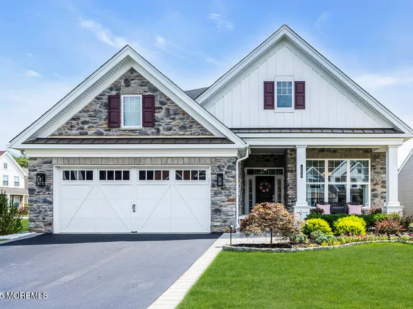 123 Grandview Circle, Farmingdale, NJ 07727