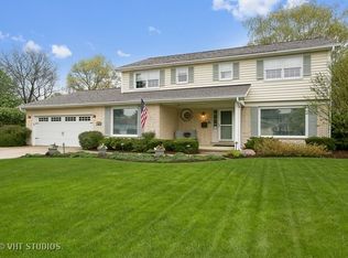 1609 Whitman Ln, Wheaton, IL 60189