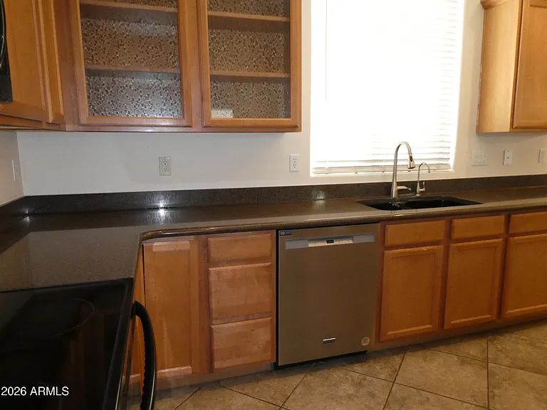 9184 W Meadow Dr — Photo 5
