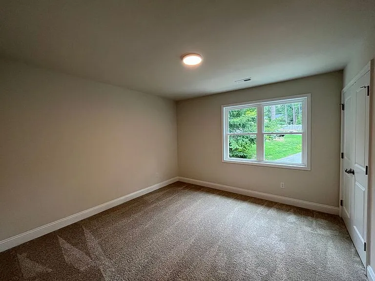 212 N Peartree Ln #E — Photo 11