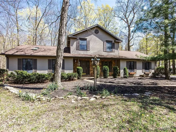 225 Country Rd, Urbana, OH 43078