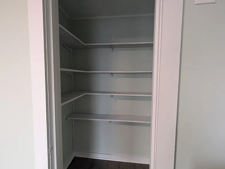 6296 Lakeview Dr — Photo 13