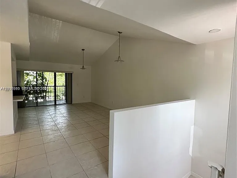 9607 SW 138th Ave #TC2R — Photo 12