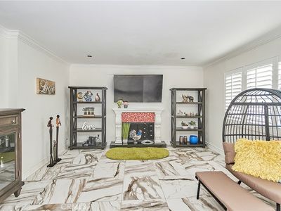 11742 215th St #8, Lakewood, CA, 90715