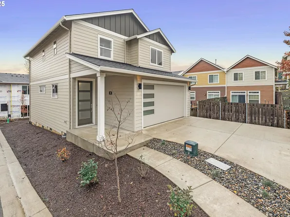 181 NW Mawrcrest Ave, Gresham, OR 97030