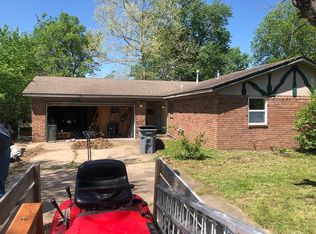 1102 SW 4th St, Wagoner, OK 74467
