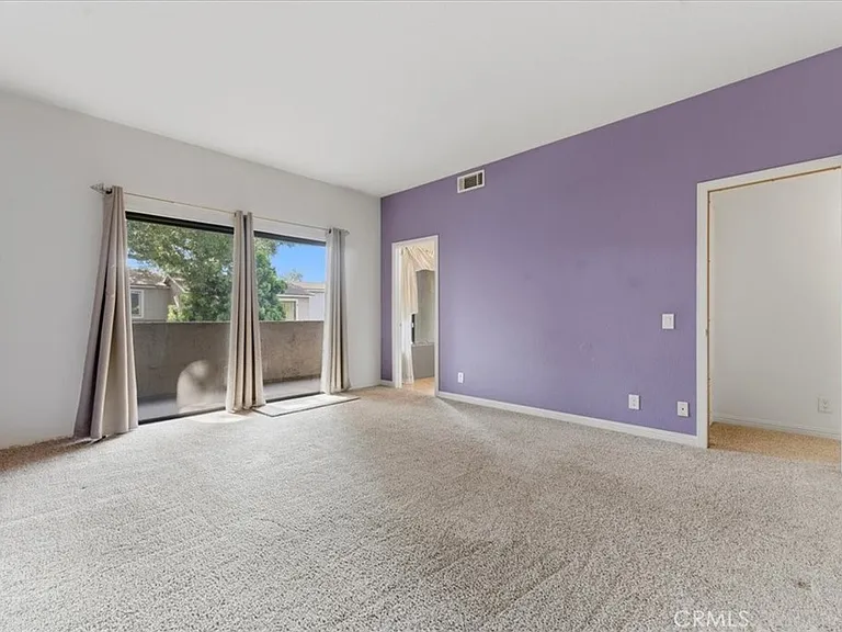 539 Wayland Ct — Photo 16