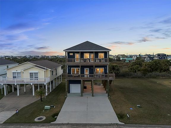 2nd image of 22318 Vista Del Mar