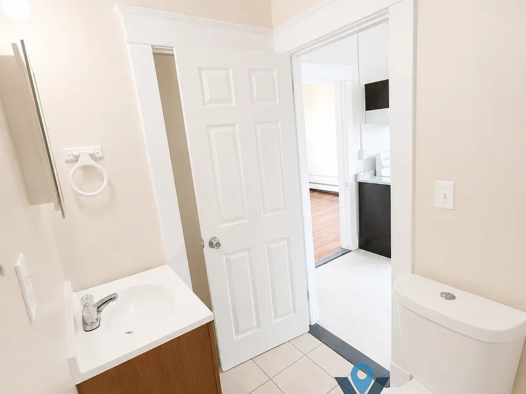 905 Park St #C-1 — Photo 4