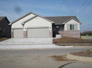 3739 N Pepper Ridge St, Wichita, KS 67205