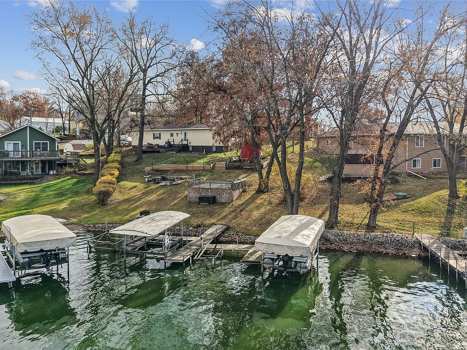 1st image of 276 Center Point Dr