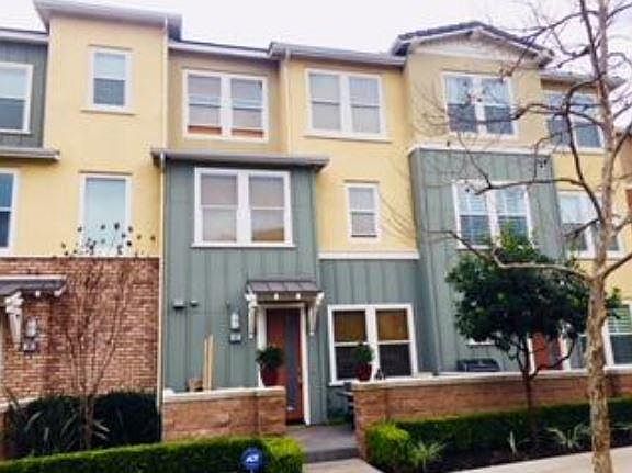 3rd image of 12 Beacon Way