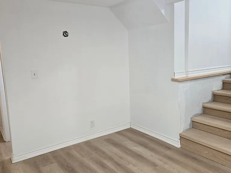 92 Braymore Blvd #BASEMENT — Photo 5