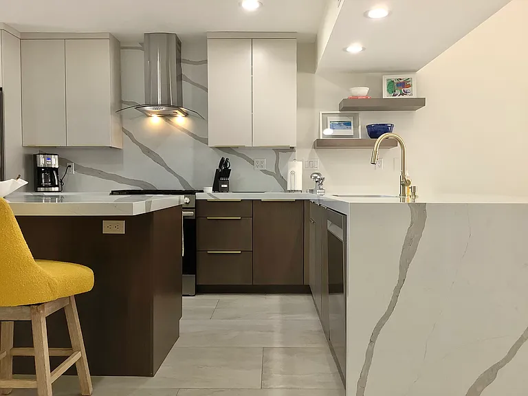 Algonquin Cir — Photo 8