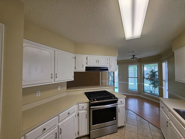 148 Meadowbrook Ct — Photo 8