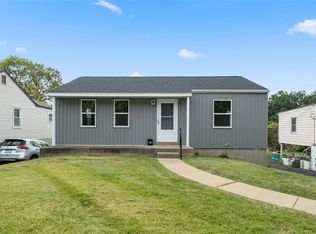 10734 Saint Henry Ln, Saint Ann, MO 63074