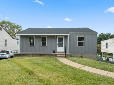 10734 Saint Henry Ln, Saint Ann, MO, 63074