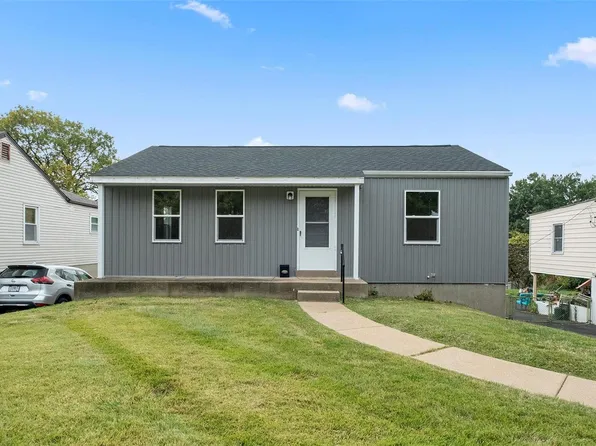10734 Saint Henry Ln, Saint Ann, MO 63074