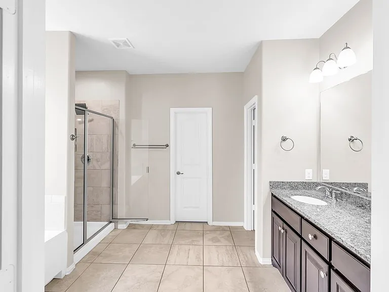 2313 Sky View Rd — Photo 20