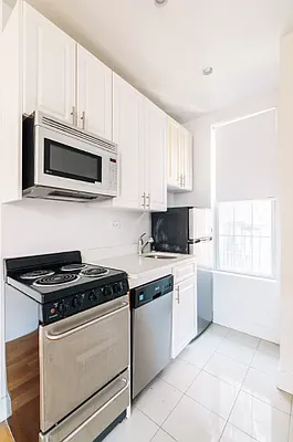 Rented by REAL New York | media 5