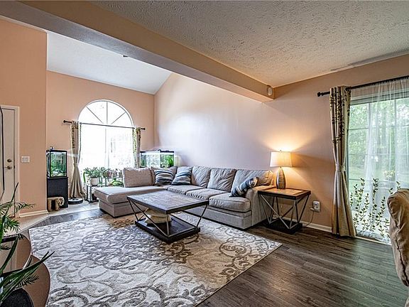 3rd image of 7287 Chatham Ct #15