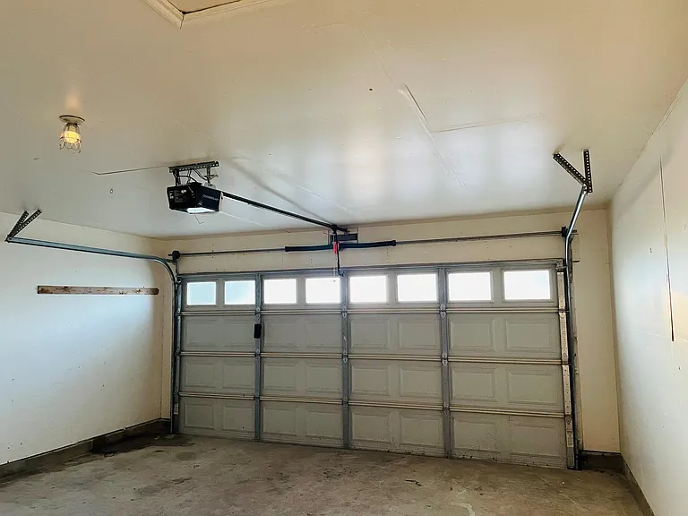 16837 Bailey Jean Dr — Photo 16
