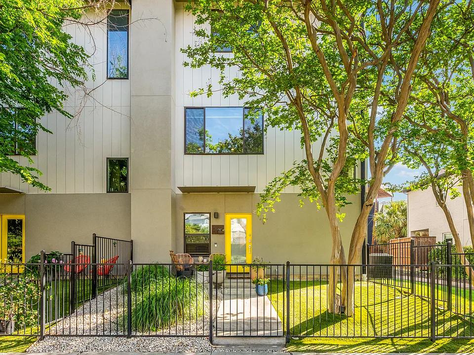 2630 Calvin St #101