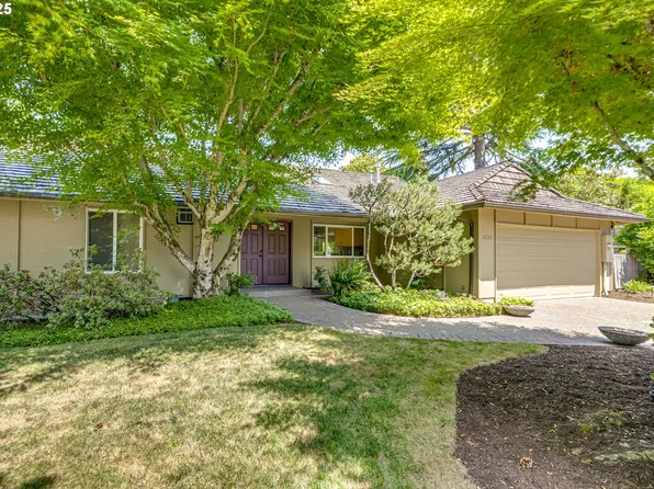 5235 SW Santa Monica Ct, Portland, OR 97221