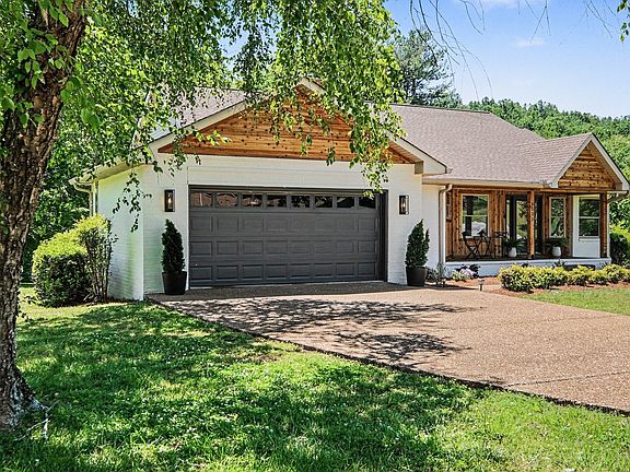3rd image of 8525 Old Harding Ln