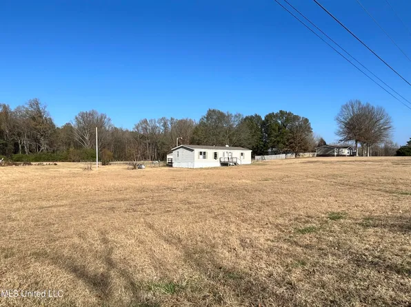 10562 N Cockrum Dr, Hernando, MS 38632