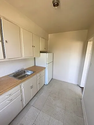 2266 Noble Rd — Photo 5