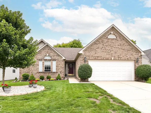 10463 Becker Ct, Fishers, IN 46038