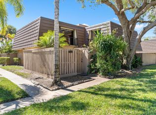 724 7th Court, Palm Beach Gardens, FL 33410