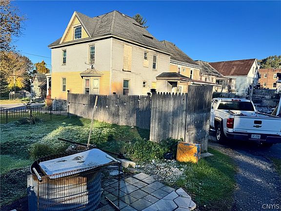 5th image of 3023 S Salina St