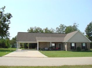 4 Cindy Dr, Carriere, MS 39426